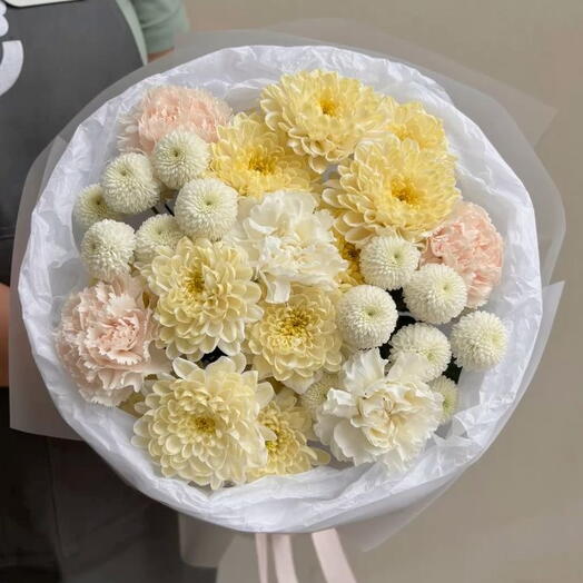 Букетик в весенних нежных тонах ️🌸🤍
