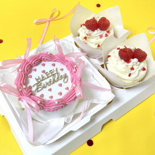 Бенто торт с бантиками на день рождения с капкейками (happy birthday)