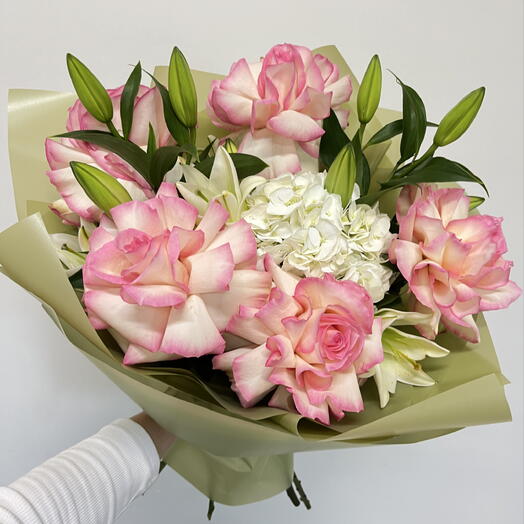 Букет с лилией и французской розой 🌸