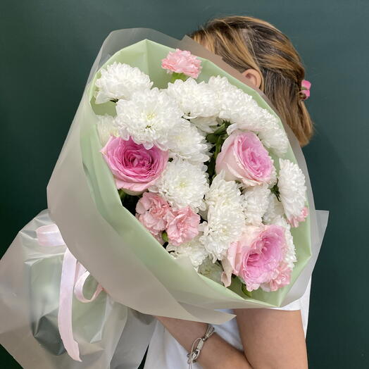 Букета хризантем с розами🌸