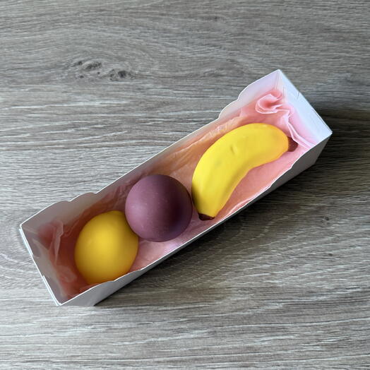 Корпусные пирожные, 3 штуки