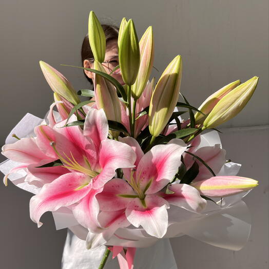 Монобукет из шикарных лилий 🌸💮