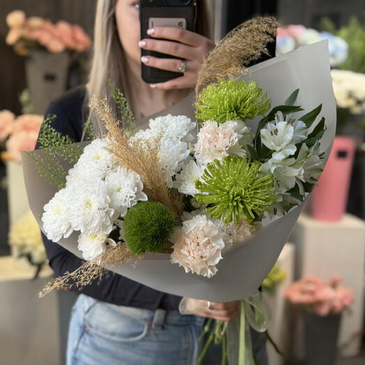 Букет с хризантемами, альстромерией и диантусами — Fresh