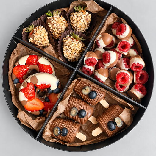 Набор из ягод в шоколаде «Berry Collection»