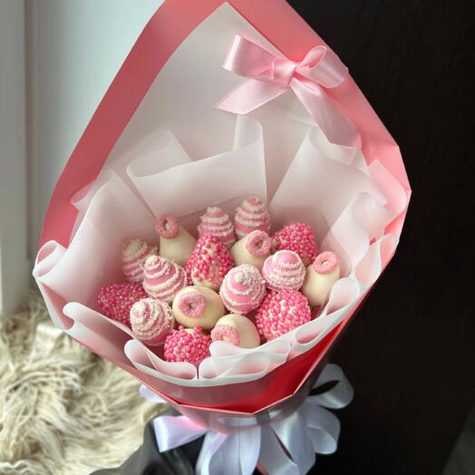 Букет «Принцессе» 250гр из клубники в шоколаде🍓🎀🍫