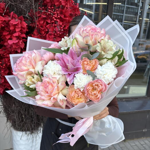 Букет для самой любимой с лилией🌸