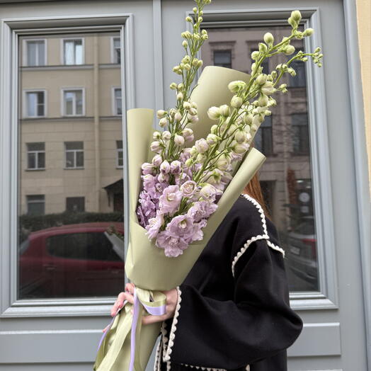 Диззл (букет из 3 дельфиниумов)