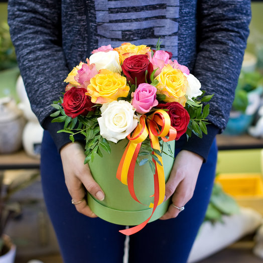 A box of roses "Explosion of emotions"
