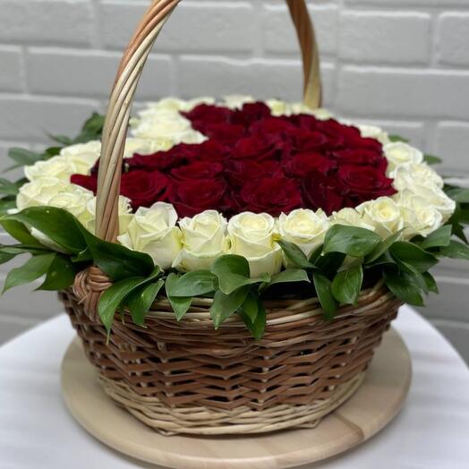 Con amor cesta de rosas
