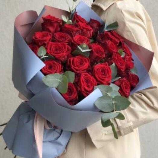 Bouquet of roses and eucalyptus