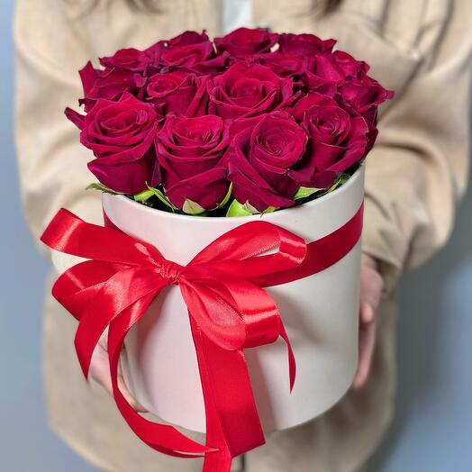 A box of Ecuadorian roses