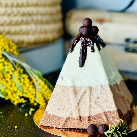 Queso Cottage Paska"3 chocolates"
