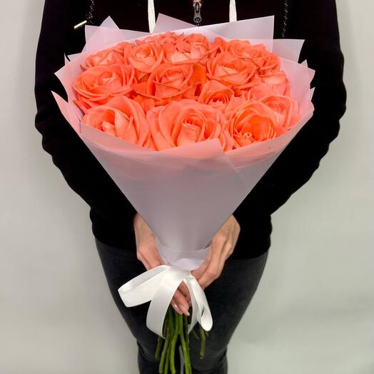15 coral roses