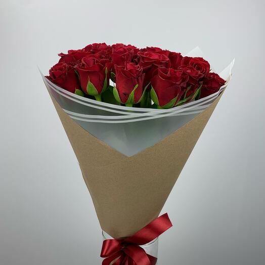 19 red roses 40 cm