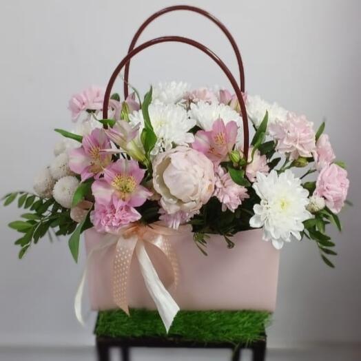 Цветы в коробке 19*12