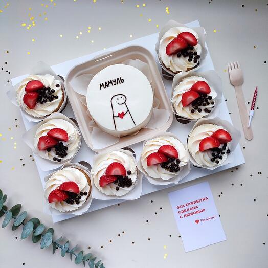 Хит! Большой набор капкейков со свежей клубникой и бенто-тортик для милой и родной мамочки