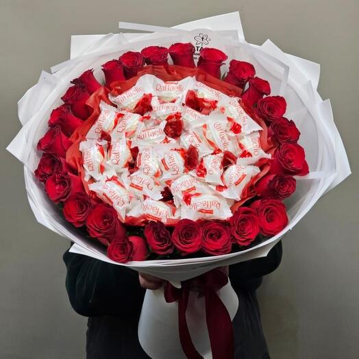 Букет из роз и Raffaello