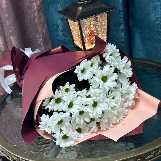 Bouquet of white chrysanthemums