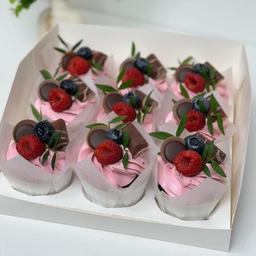 Cupcakes for March 8th