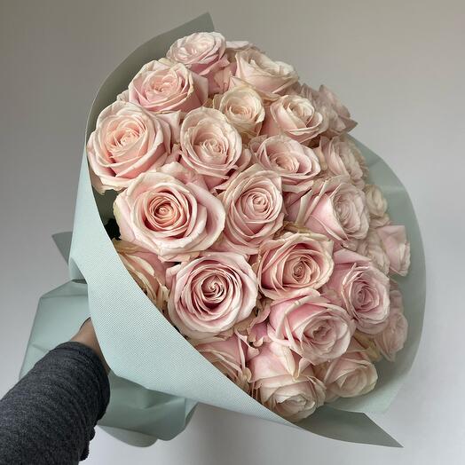 Roses Sweet Avalanche 27 stems