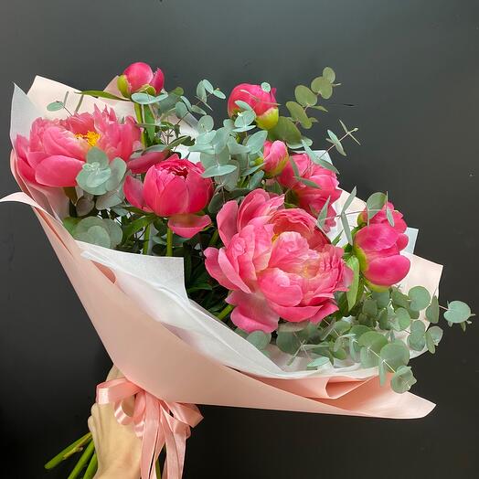 Королёк из коралловых Пионов