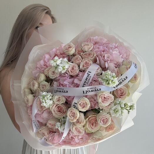 Авторский букет из маттиолы