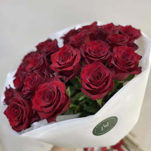 Моно из роз 19шт