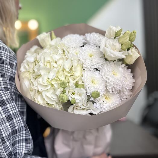 "Snow White" bouquet of white hydrangeas, bush chrysanthemums and terry eustoma
