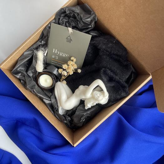 Подарочный набор к празднику с ароматным мылом