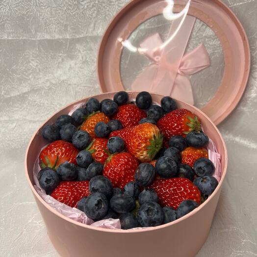 Mini Box con bayas frescas