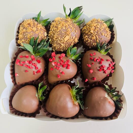 Клубника 🍓 9шт