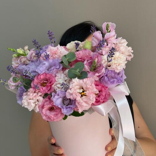 Коробка «Розовая» из эустомы и лаванды 🌸