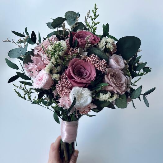 Букет из стабилизированных цветов Purple love
