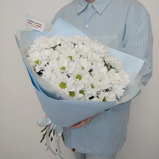 Букет из белой ромашковой хризантемы