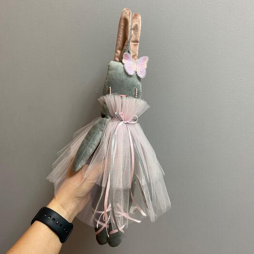 Мягкая игрушка ручной работы Зайка