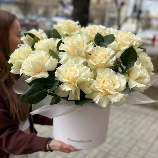 Цветы в коробке французские Розы