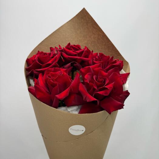 Букет из 5 красных французских роз