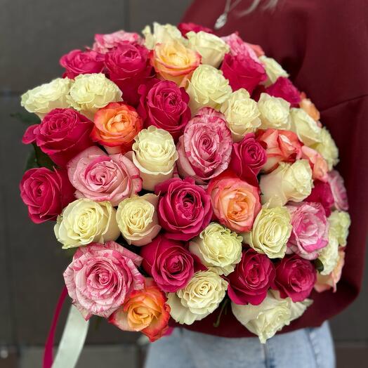 Микс из 51 розы Эквадор