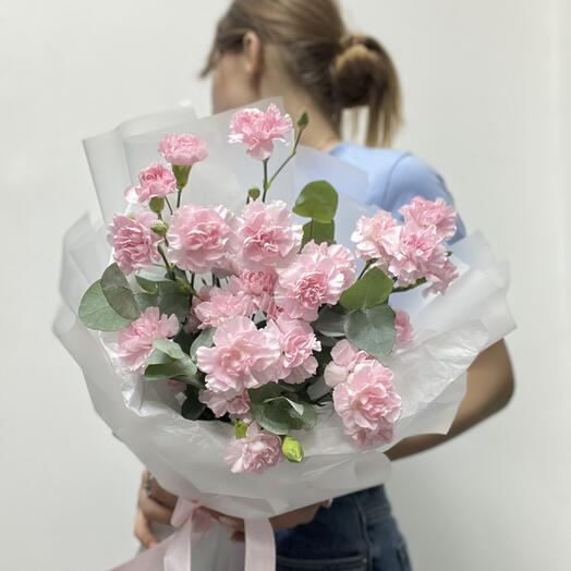 Розовые кустовые диантусы