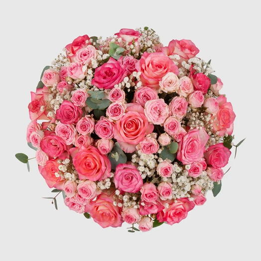 Композиция из кустовой ,одноголовой розы ,гипсофилы и эвкалипта 💐💐💐
