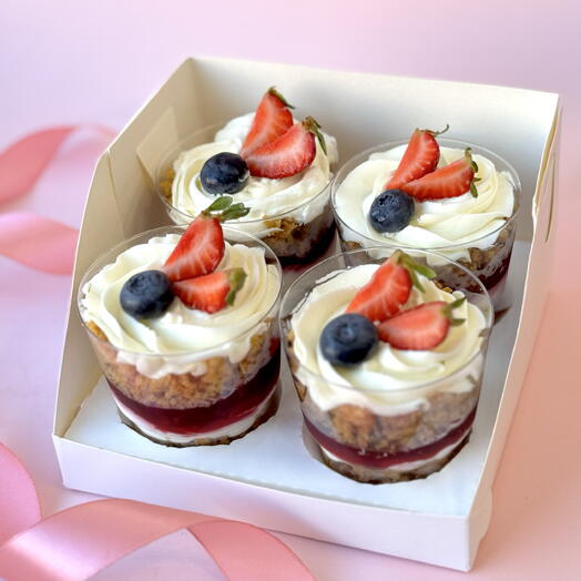 Трайфлы 4 шт со свежими ягодами