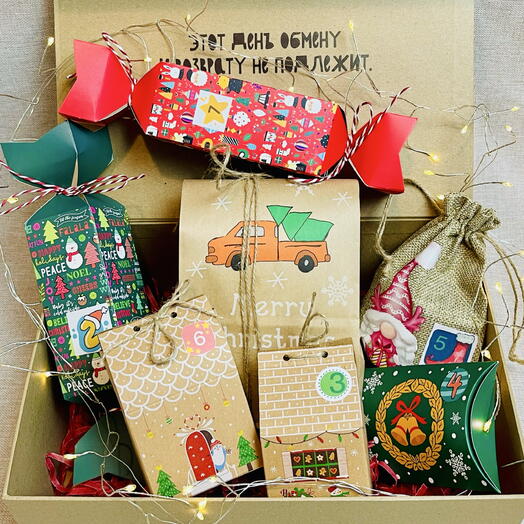 Новогодний подарок Адвент-календарь на 7 дней для женщины с органической уходовой косметикой, косынкой и арома свечей