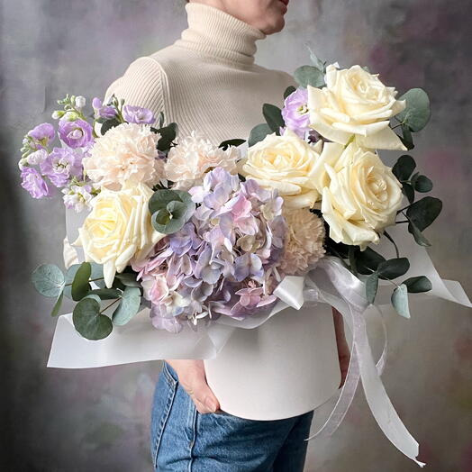 Композиция в шляпной коробочке