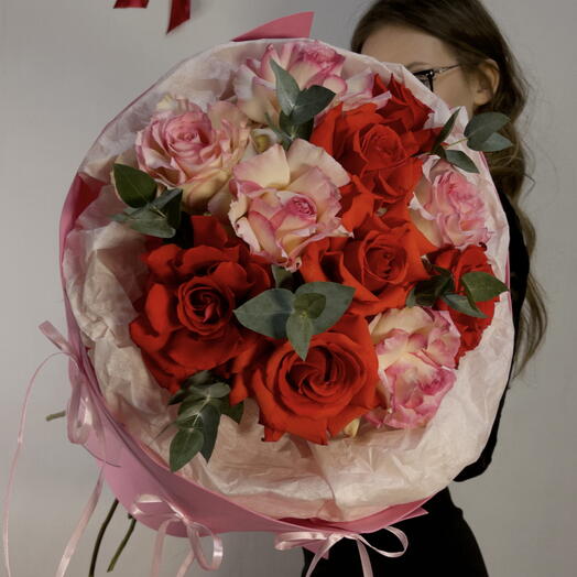 🎀 11 шикарных французских роз с эвкалиптом