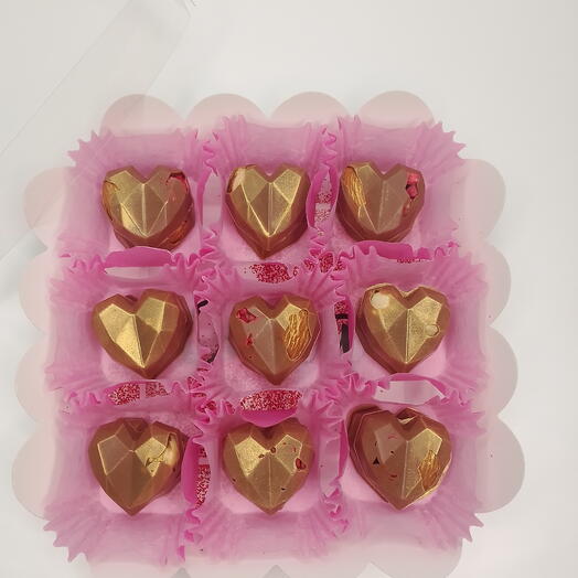 Шоколадные конфеты Сердечки. Шоколад ручной работы
