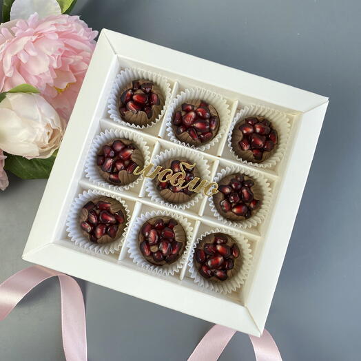 Гранат в шоколаде Люблю