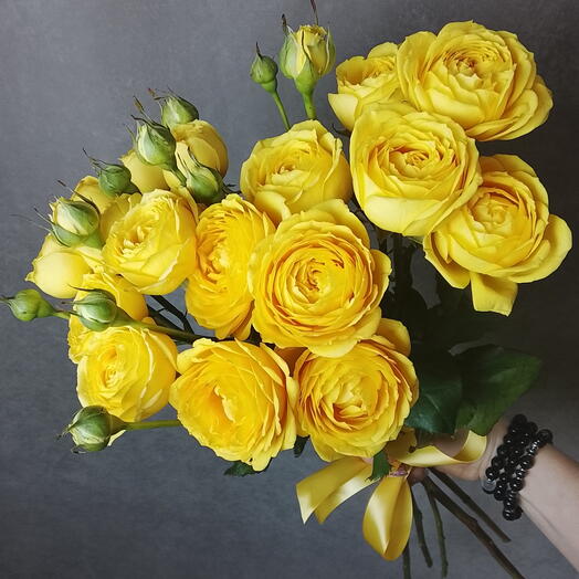 💛 пионовидные кустовые розы желтые