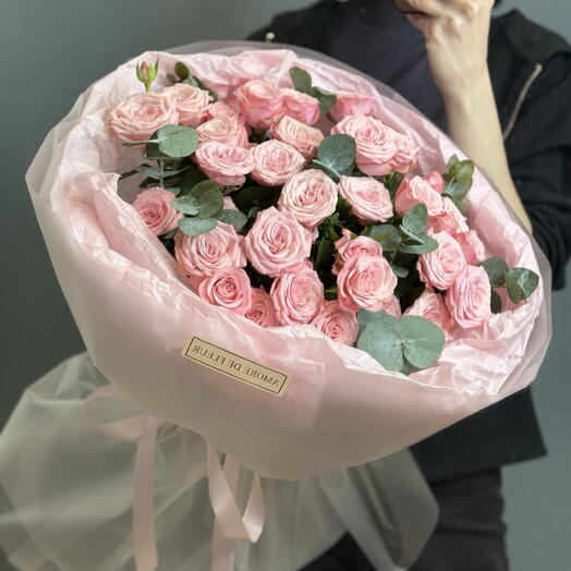 Кустовые розы в матовой упаковке🌸