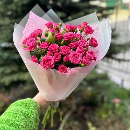 Монобукет из 7 кустовых роз