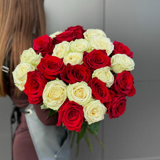 25 роз микс
